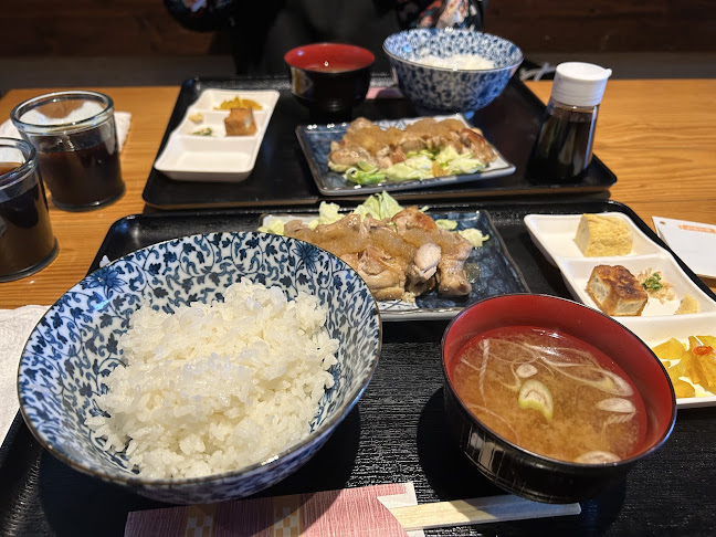 Comentarii opinii despre 酒場しょくどう残心 那覇本店