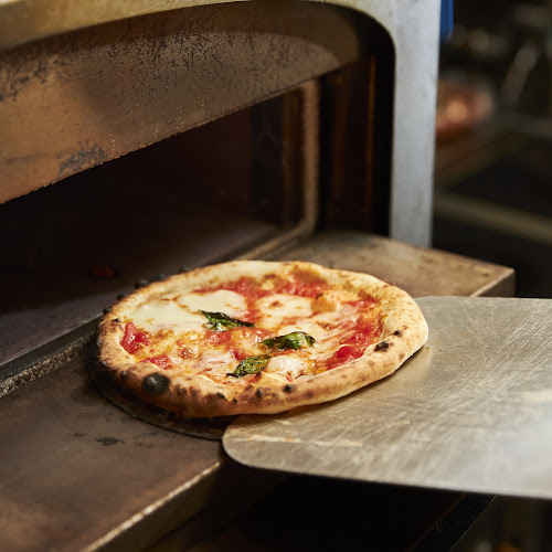 ワインの酒場。ディプント長野駅前店 - 飲食業