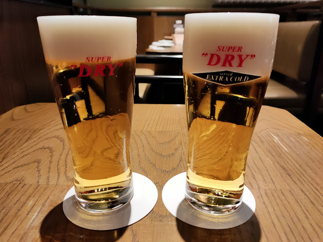 Opinii despre Beer & Spice KITTE丸の内店 în 千代田区 - 飲食業