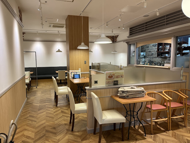 〒655-0873 兵庫県神戸市垂水区青山台７丁目７−１