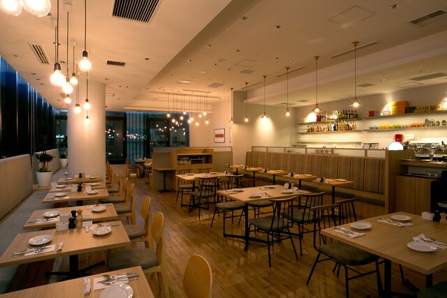 サラベス 東京店