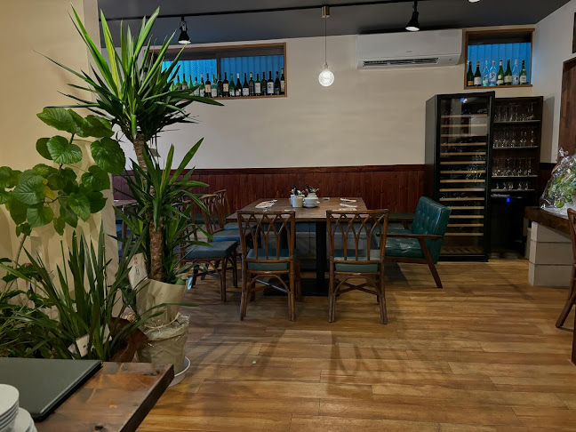 Comentarii opinii despre Wine & Kitchen Tre