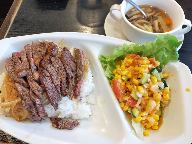 Opinii despre アーレス・コート în 沼津市 - 飲食業