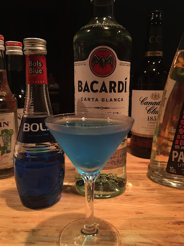 Opinii despre Bar Technocrat(バー テクノクラート) în 江戸川区 - 飲食業