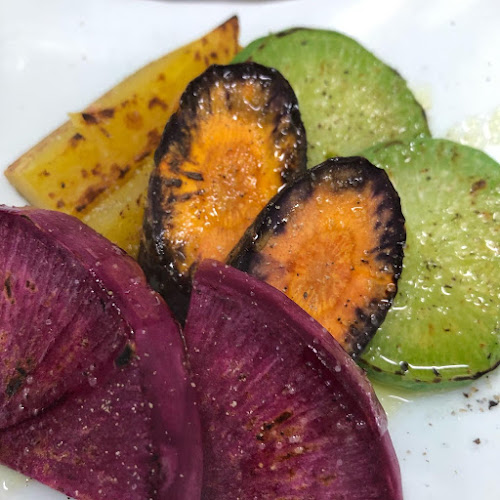 〒101-0051 東京都千代田区神田神保町１丁目４−１７