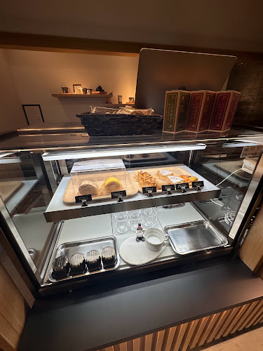 萩原珈琲店 梅田店 - 飲食業