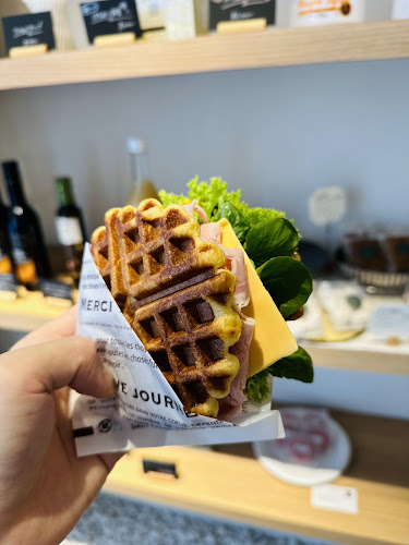 〒432-8013 静岡県浜松市中央区広沢３丁目２６−７