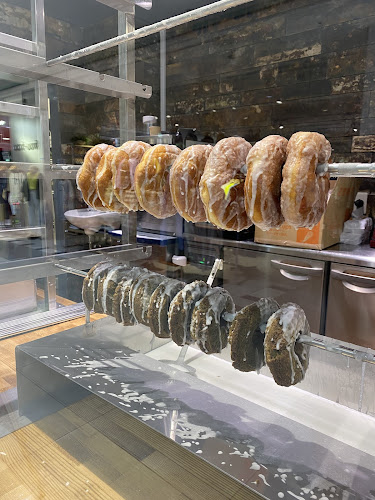 Comentarii opinii despre 北海道ドーナツ「エミナ」宇都宮店（エミナドーナツ宇都宮）