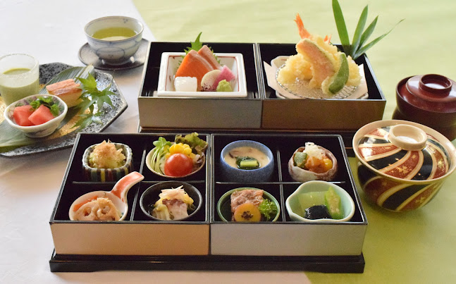 Comentarii opinii despre ぐりる屋島