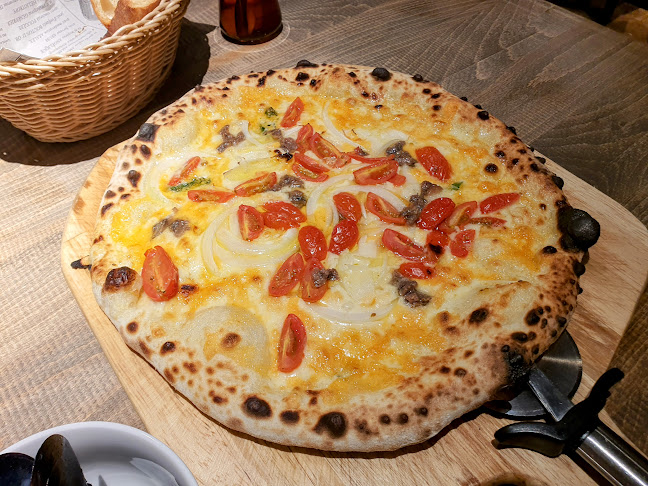 〒739-0025 広島県東広島市西条中央３丁目２６−５