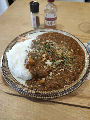 Comentarii opinii despre カレーライスとコーヒーとチャイ かばくん