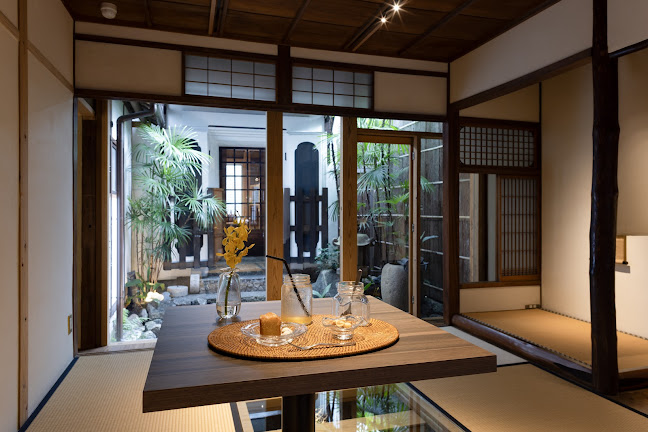 カフェ CuteGlass Shop and Gallery キュートグラスショップアンドギャラリー