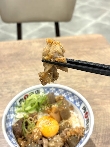 肉問屋肉まる商店 イオンモール神戸南店 - 飲食業