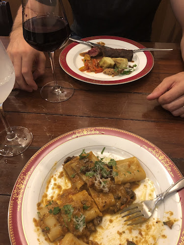 トラットリア バル ブルローネ