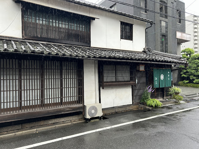 〒710-0055 岡山県倉敷市阿知２丁目１４−１