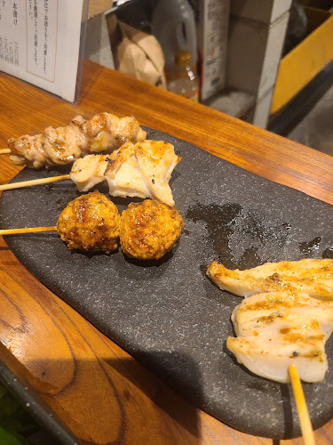 Comentarii opinii despre 炭火やきとり 鶏屋大 （けいやだい）千林