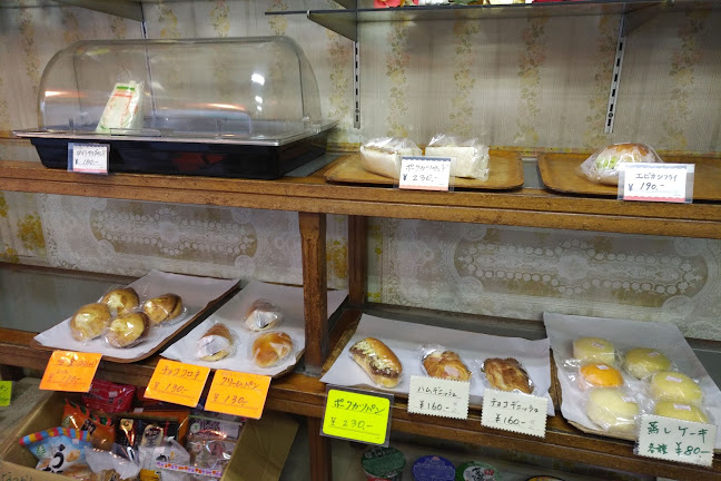 スギウラベーカリー - 飲食業