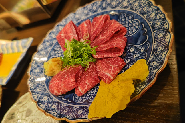 牛吟てつろく - 飲食業