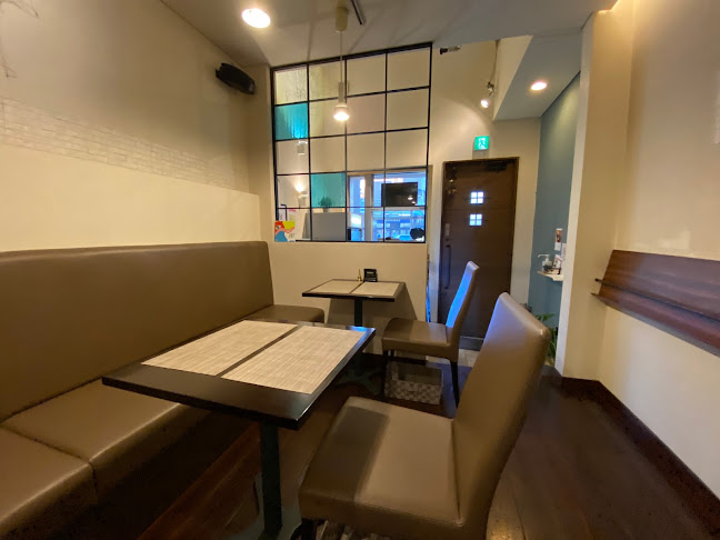 洋食店 あどの色