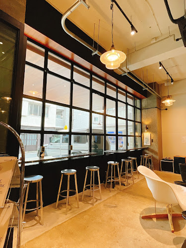 〒153-0061 東京都目黒区中目黒１丁目９−３