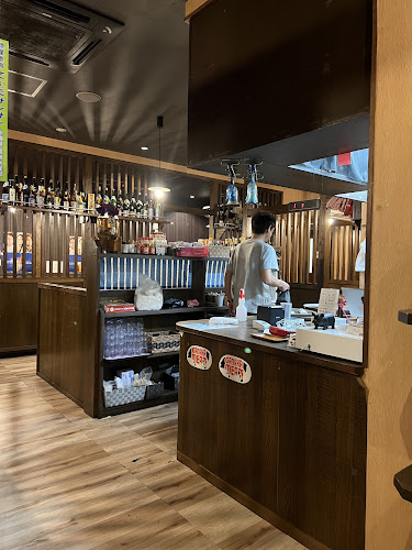 〒905-0011 沖縄県名護市宮里１４１０−１ 2F