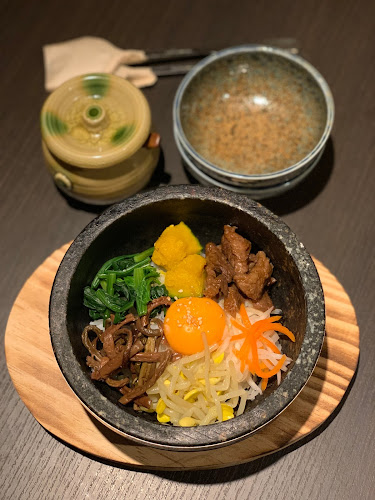 牛吟てつろく - 飲食業