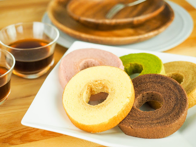 Opinii despre MIYABI'Sバウムクーヘン専門店 上本町店（ミヤビズ） în 大阪市 - 飲食業