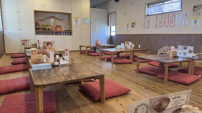 〒904-2142 沖縄県沖縄市登川２丁目１０−１