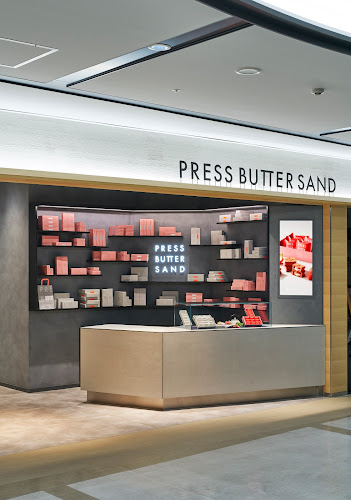 PRESS BUTTER SAND 福岡空港店