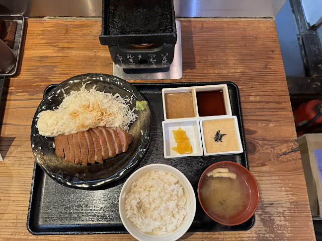 〒556-0011 大阪府大阪市浪速区難波中２丁目３−１ ２階