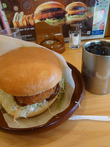 コメダ珈琲店 沖縄糸満店 - 飲食業