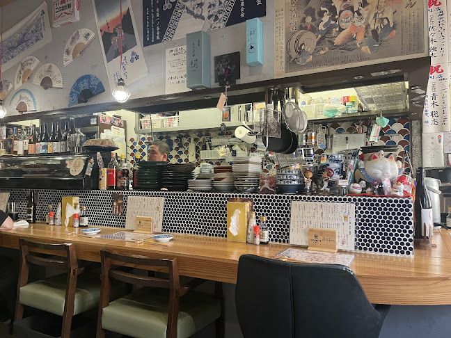 めしと酒 あおい食堂。