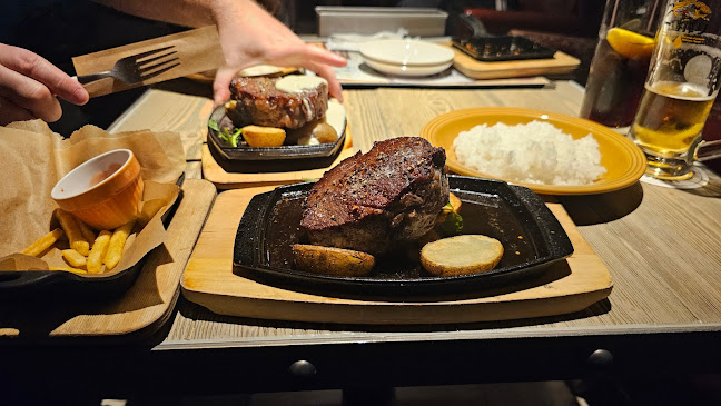 Opinii despre BEER＆GRILLコウベビアハウゼ în 神戸市 - 飲食業