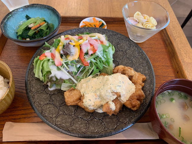 Opinii despre カフェ フレディ în 神戸市 - 飲食業