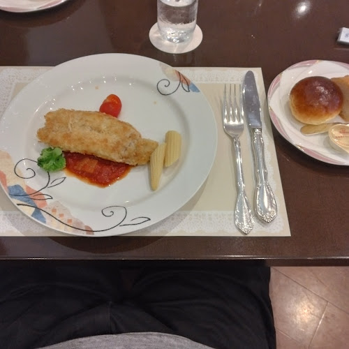 〒030-0812 青森県青森市堤町１丁目１−２３