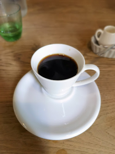 〒790-0011 愛媛県松山市千舟町４丁目６−１１