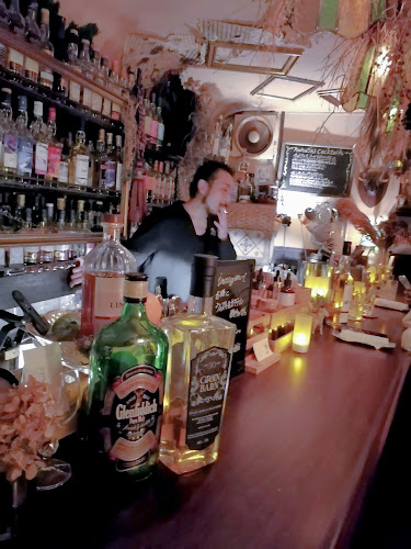 〒143-0023 東京都大田区山王２丁目２−１５ 小路飲食店街(大森地獄谷