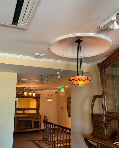 〒047-0031 北海道小樽市色内１丁目２−１７ 小樽ステンドグラス美術館 2F