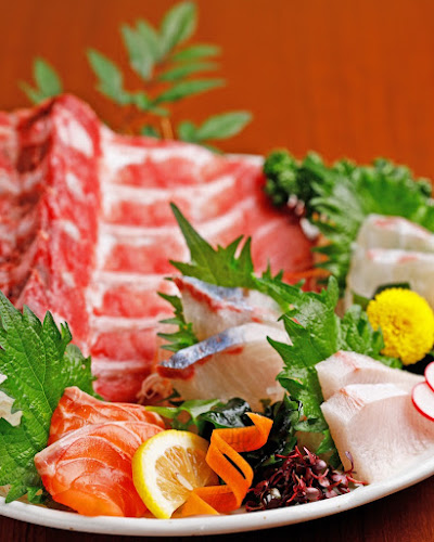 オッサンすし酒場 - 飲食業