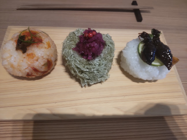 バール・デ・美富味 - 飲食業