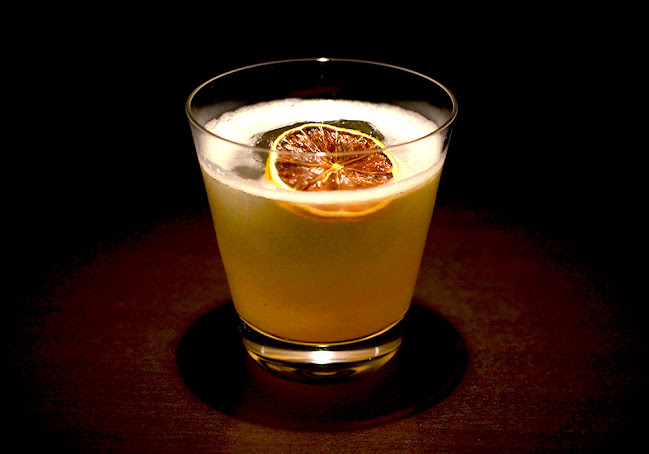 〒810-0012 福岡県福岡市中央区白金１丁目１０ １５KADONOビル 2階