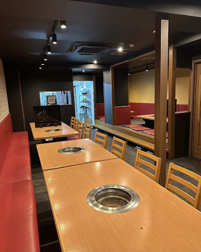 Opinii despre 炭火焼肉キョロちゃん池田店 în 池田市 - 飲食業