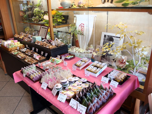 山善菓子舗 - 飲食業