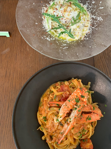 Opinii despre ガーデンアンドクラフツ 立川店 în 立川市 - 飲食業