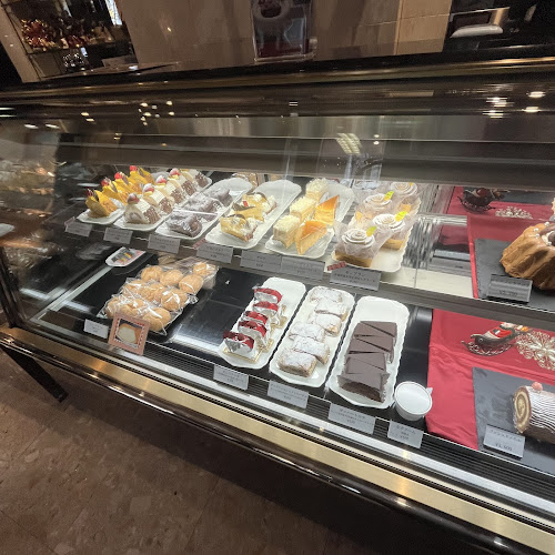 Opinii despre ウィーン菓子 シュトラウス în 青森市 - 飲食業