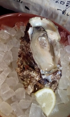 Comentarii opinii despre うんめ魚が食いてぇ 駅前漁港 本店