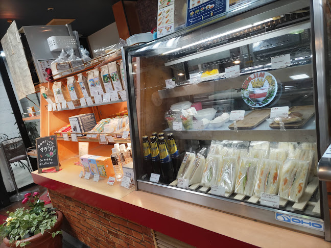 Comentarii opinii despre カフェミラノ 京成千葉駅前店