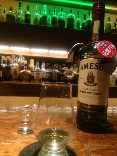 Comentarii opinii despre ジェイド Jade