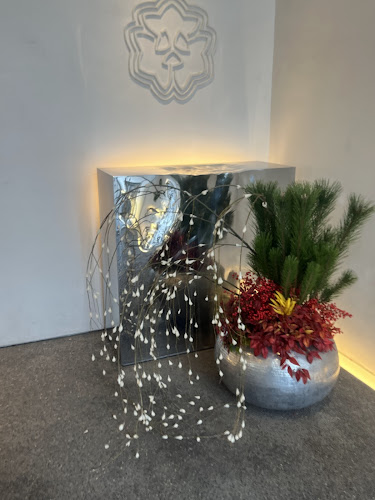 〒467-0003 愛知県名古屋市瑞穂区汐路町１丁目２０