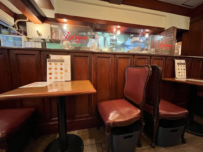 〒530-0027 大阪府大阪市北区堂山町８−１８ 霧島レジャービル 1F